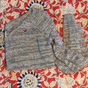 Gray hollister sweater